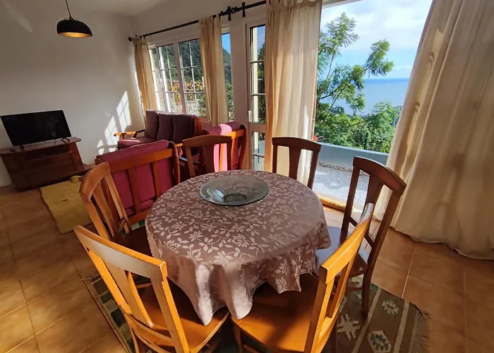 Madeira V2 Hébergement de vacances